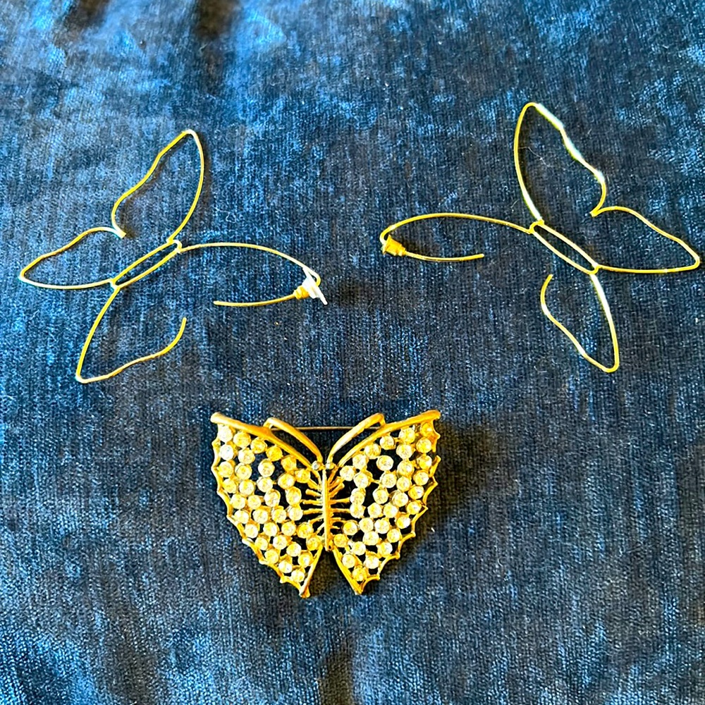 Butterfly earrings with rhinestone butterfly brooch.